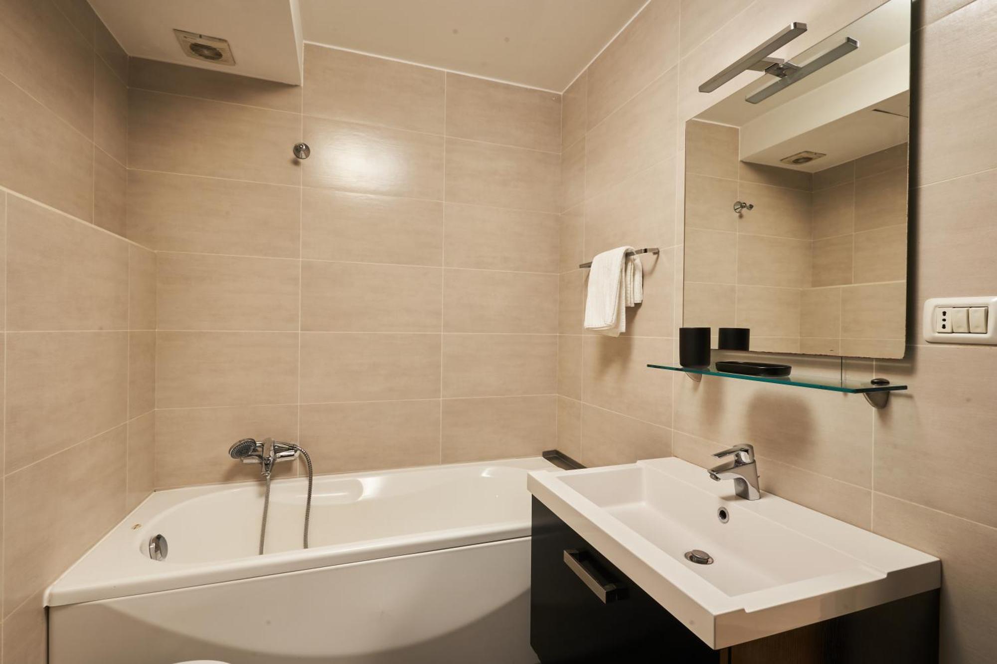 Gallery Suite The Turin Center Apartment 5 Floor, Free Garage, Big Terrace Exterior photo